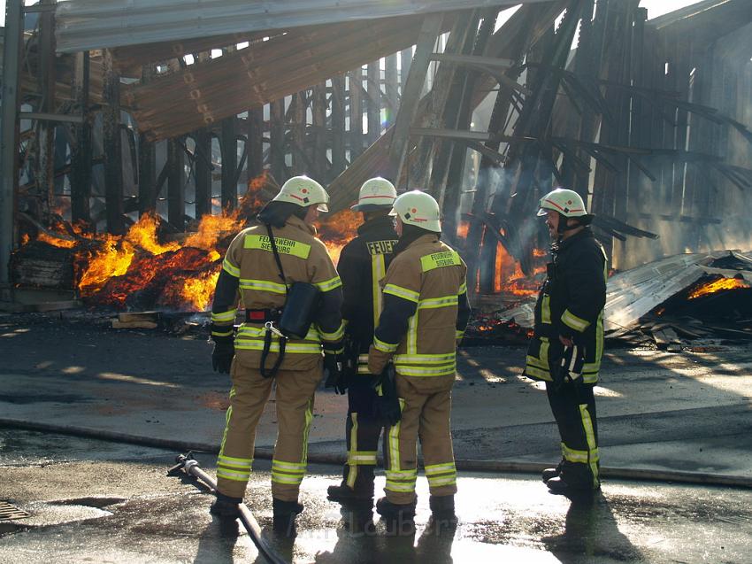 Grossbrand Holzlager Siegburg Industriestr P064.JPG